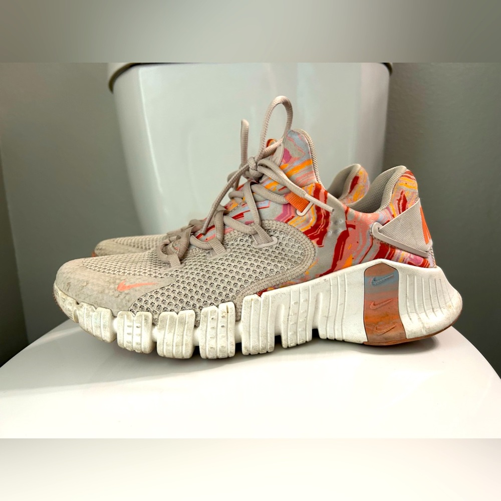 Nike Free Metcon 4
Women's Training Shoes
